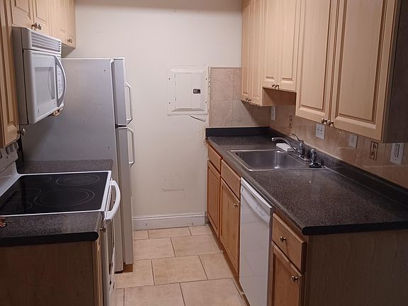 5th image of 1005 Chillum Rd APT 118