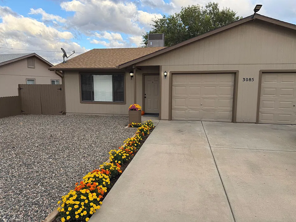3085 N Majesty Dr