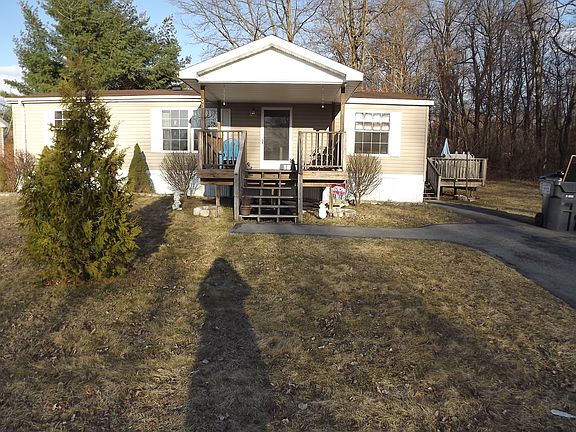2nd image of 93 Avenue D