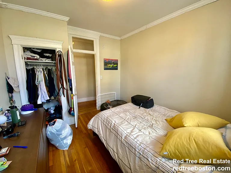 5 Braemore Rd — Photo 8