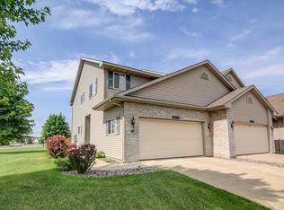 3115 Selkirk Dr, Sun Prairie, WI 53590