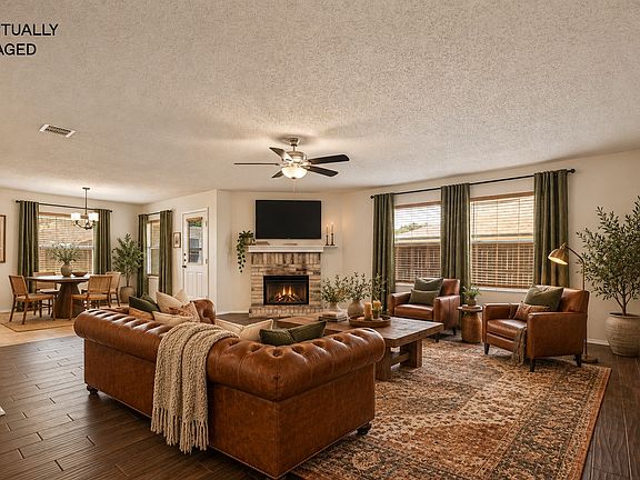 3rd image of 7612 Mosspoint Ct