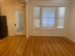 5725 S Michigan Ave FLOOR 1, Chicago, IL 60637