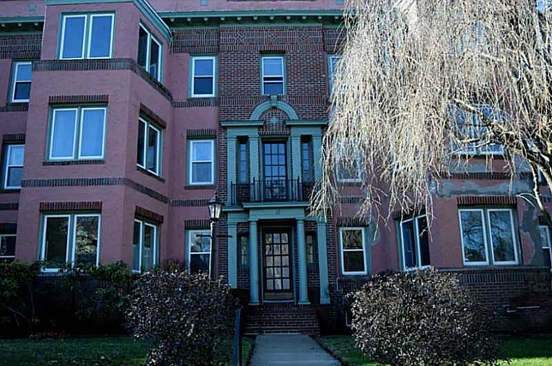 1st image of 8 Blackstone Blvd #11