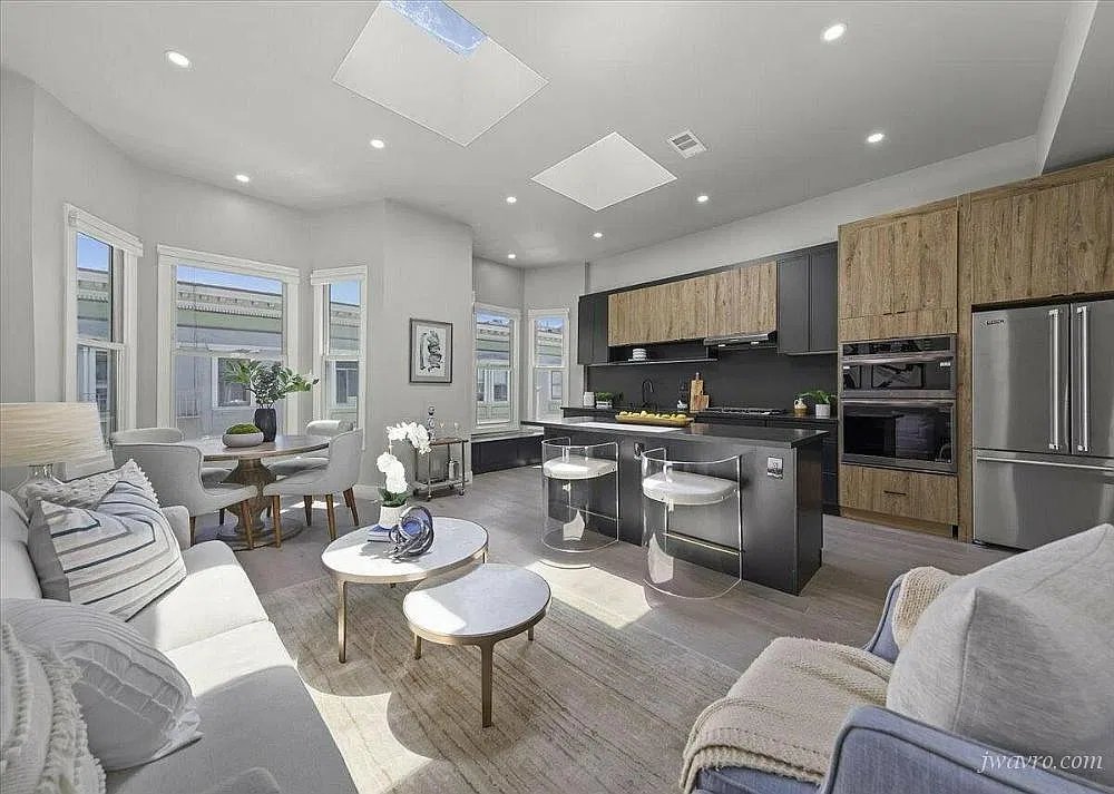 North Beach Compound w/ Rooftop Views & Commercial Space — Photo 2