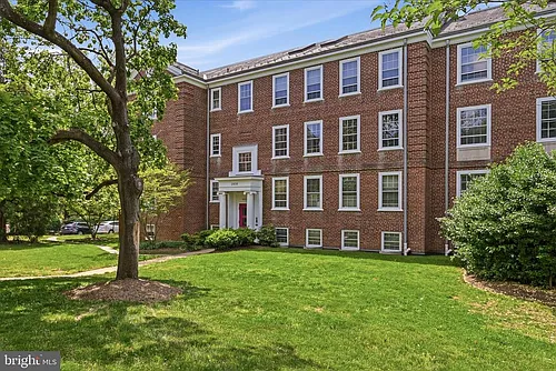 3856 Porter St NW #D370 Photo 1