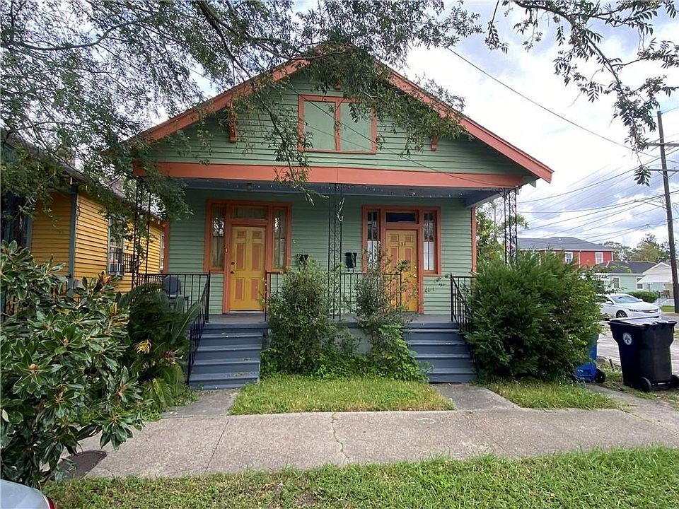 1st image of 832-34 Newton St