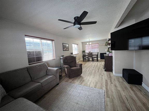 5th image of 4847 Sonoma St