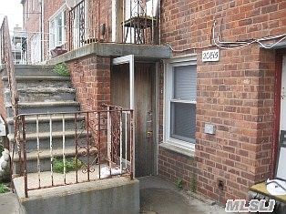 2nd image of 20815 Bardwell Ave