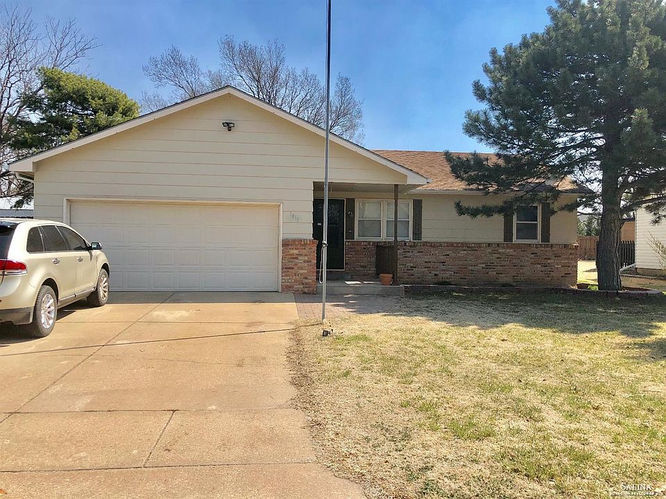 1st image of 1815 Parkwood Dr