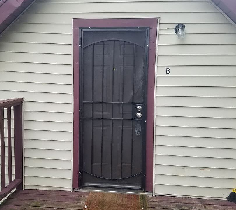 1st image of 1044B Dawson St