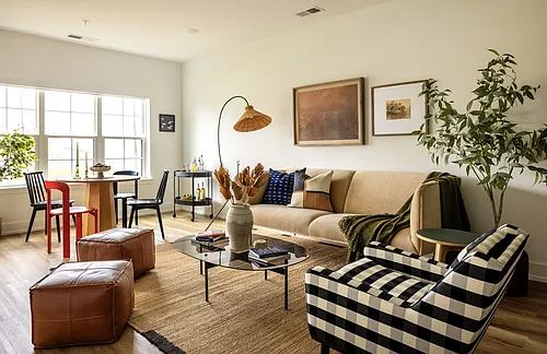 Floor plan 1 Bed, 1 Bath with Den