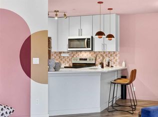 25 NE Richard Pl SW #218, Calgary, AB T3E7N1