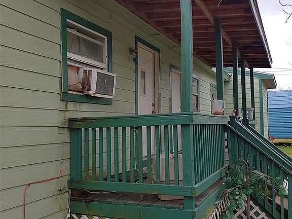 2nd image of 2610 Avenue D