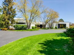 205 N Savanna Ct, Lake Forest, IL