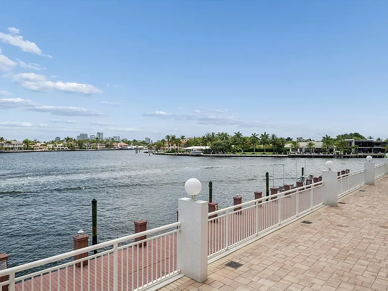511 Bayshore Dr #206 — Photo 14