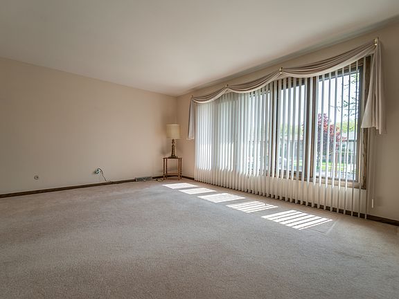 5th image of 11522 S Avenue H