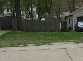 999 Washington Ave, Muskegon, MI 49441