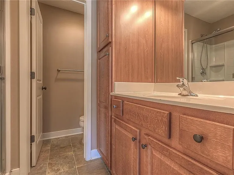 2804 Lake Ave — Photo 10