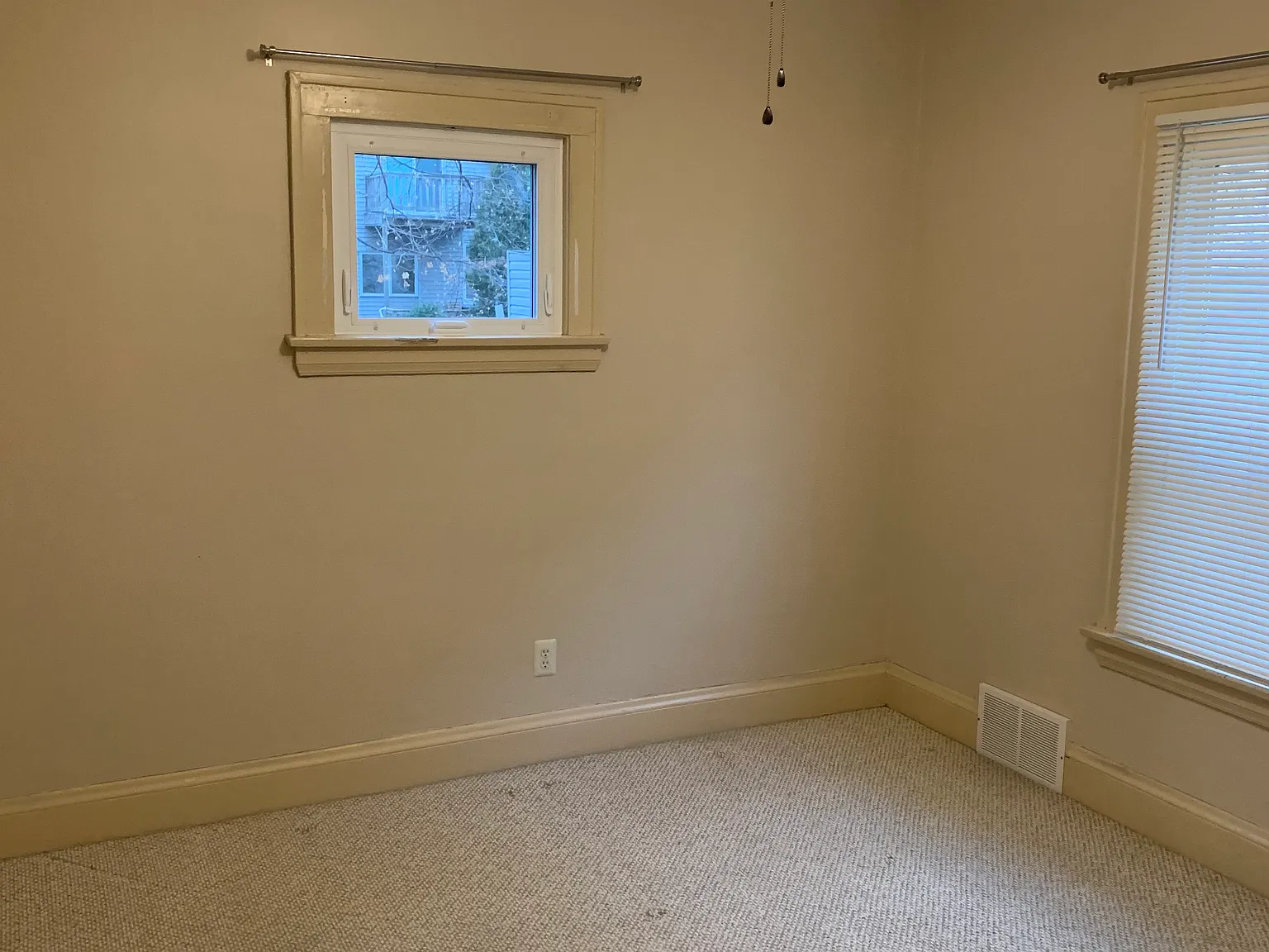 2 bed, 1100 sqft, $1,500 — Photo 4