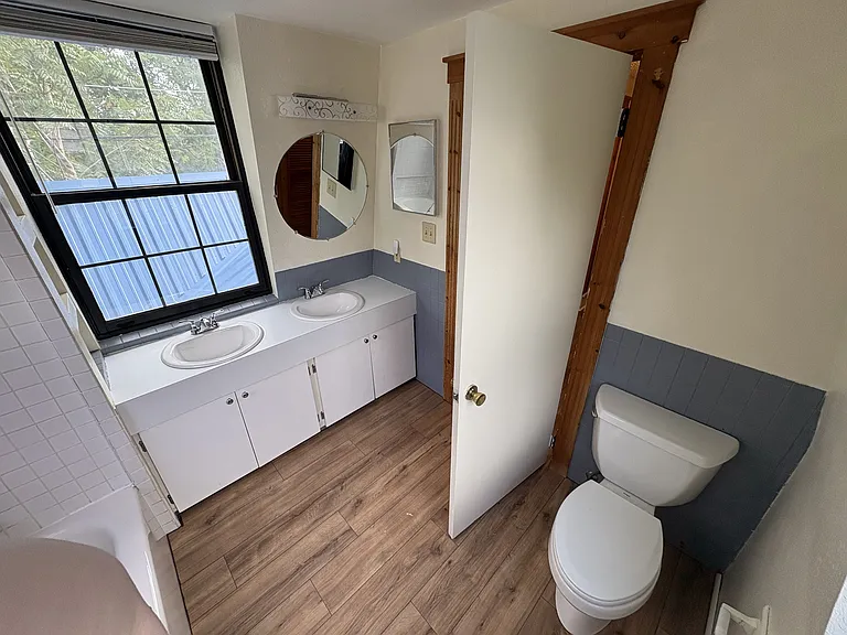 537 N Adams Ave — Photo 14
