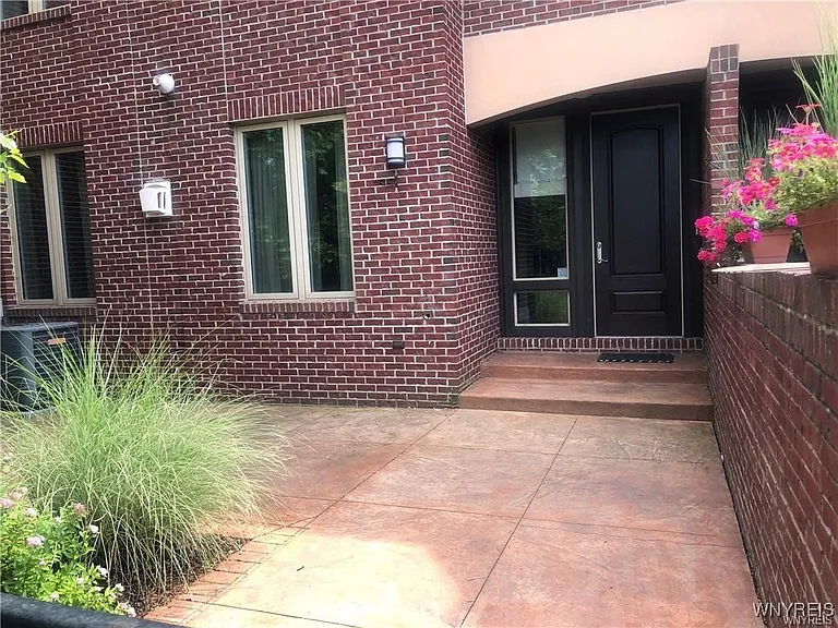 11 Ojibwa Cir — Photo 2