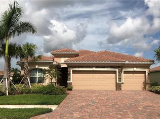 2247 Vermont Ln, Naples, FL 34120