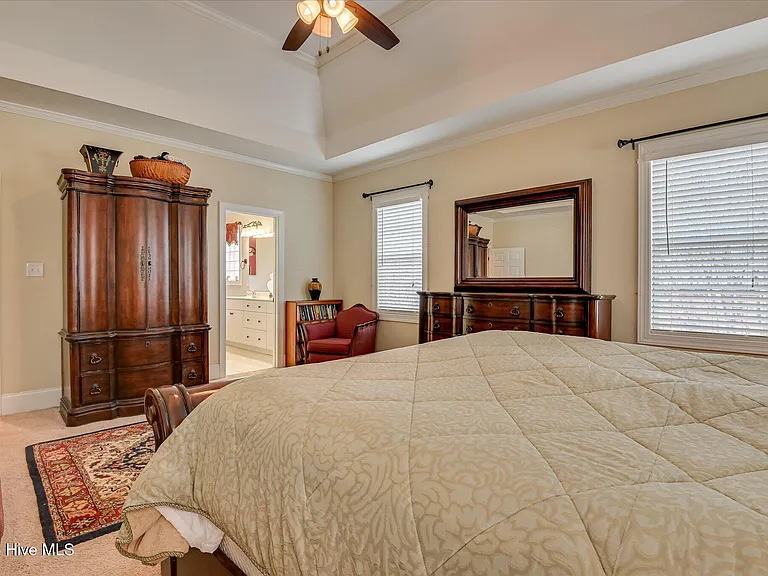 1622 Jamestown Ave — Photo 30