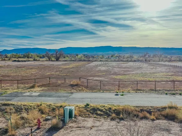 24 Marin Dr, Tularosa, NM 88352