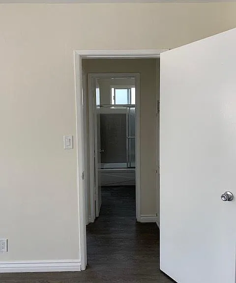 11718 Victoria Ave #1 — Photo 8
