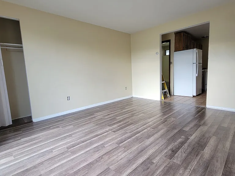 67 Fairview Ave #67 — Photo 6