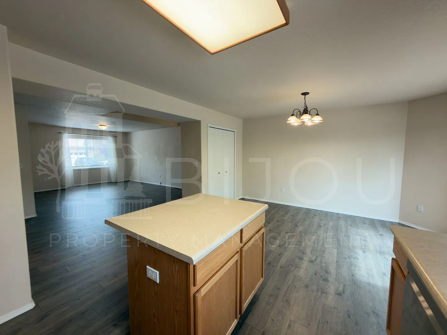 Van Buren Townhome — Photo 3