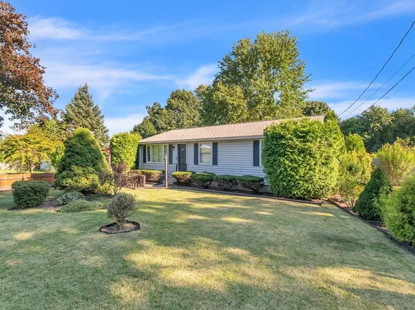 65 Puritan Rd, Springfield, MA 01119