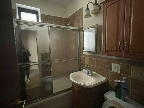 4th image of 30-85 44th St #2