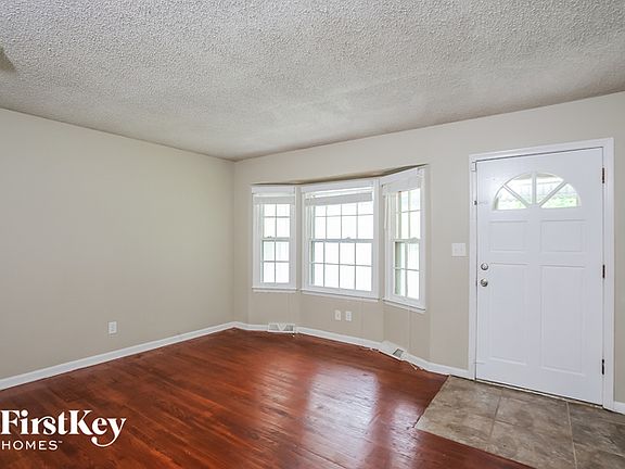 3rd image of 7516 Oakland Ave
