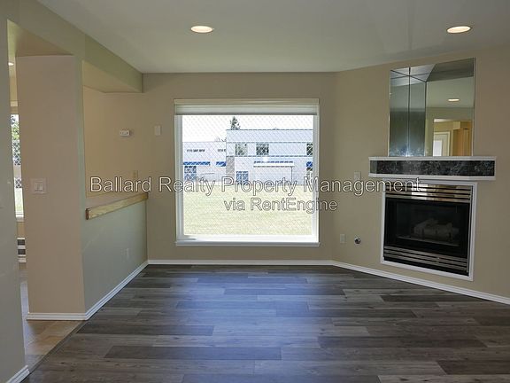 3rd image of 1737 NW 64th St