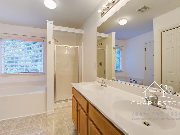 2457 Scholar Ln — Photo 2