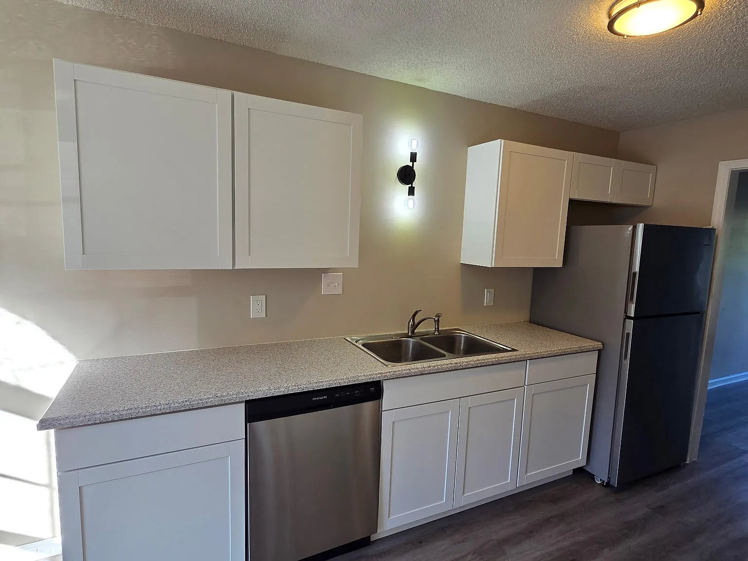 2 bed, 2.5 bath, 1280 sqft, $1,850 — Photo 3