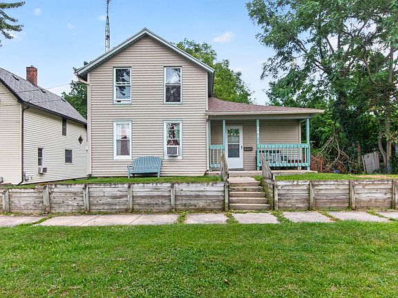 2nd image of 741 Kennedy St