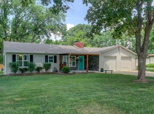 8018 England St, Overland Park, KS 66204