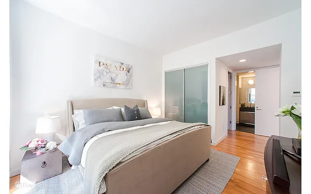 Rented by Douglas Elliman | media 22
