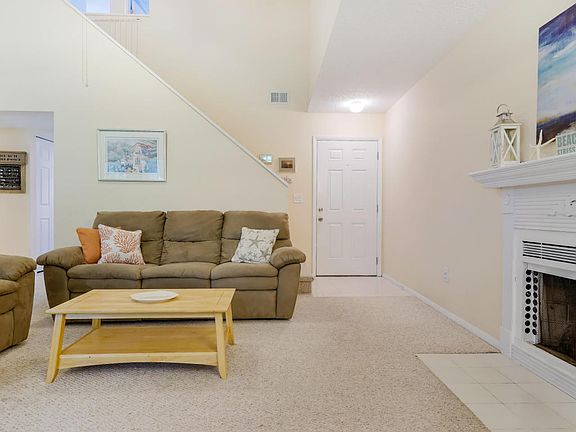 3rd image of 1022 Waters Edge Dr #22F