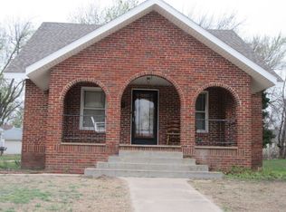 417 N Douglas St, Kingman, KS 67068