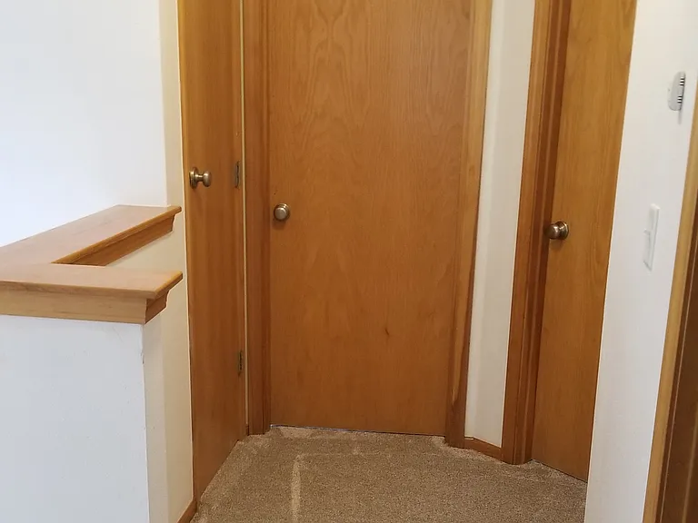 525 Helen St — Photo 13