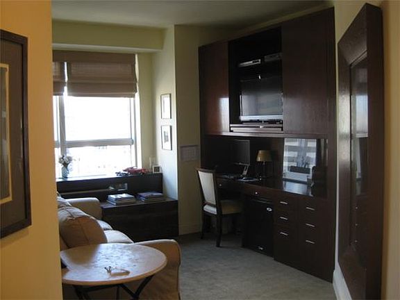 3rd image of 146 W 57th St APT 32E