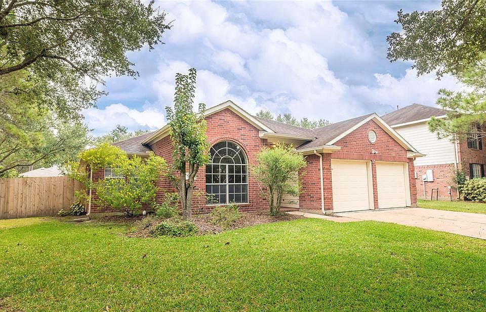 1st image of 5827 Willow Park Dr