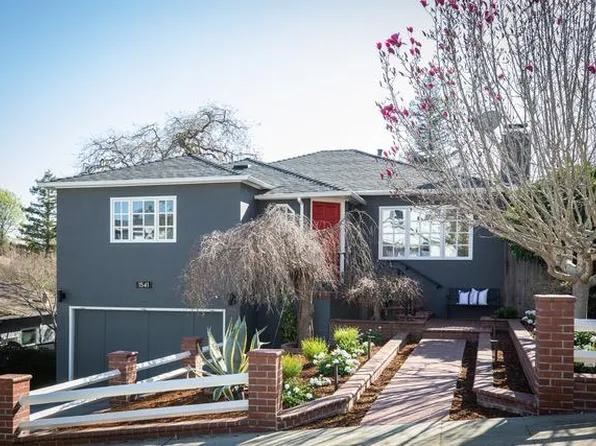 1541 Hull Dr, San Carlos, CA 94070