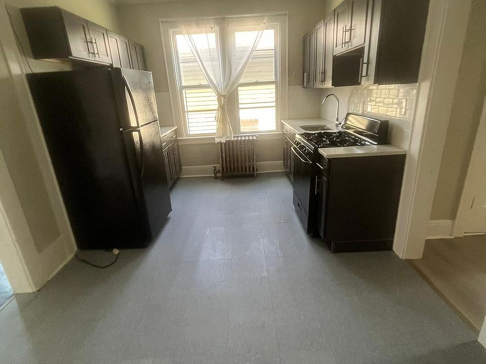 1st image of 55 Melville Pl #2L