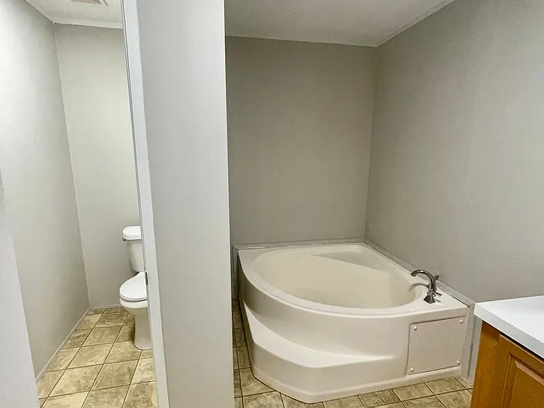 1838 Prairie Ct — Photo 18