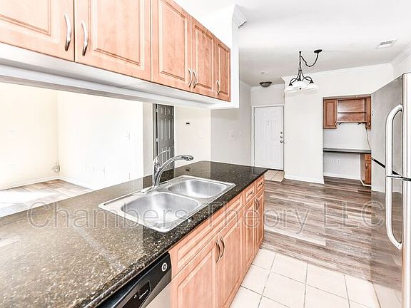 3rd image of 12104 Garden Grove Cir Unit 404